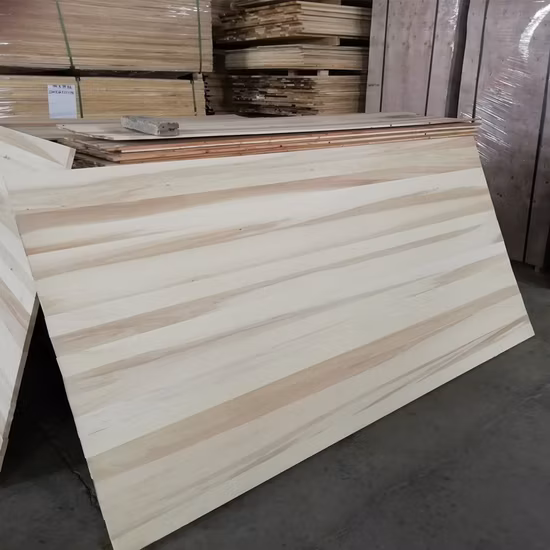 Un gran número de tableros de patchwork grandes de álamo de madera maciza personalizados al por mayor, tableros de cajones para muebles, tableros carbonizados, tableros de álamo blanqueados, esquís